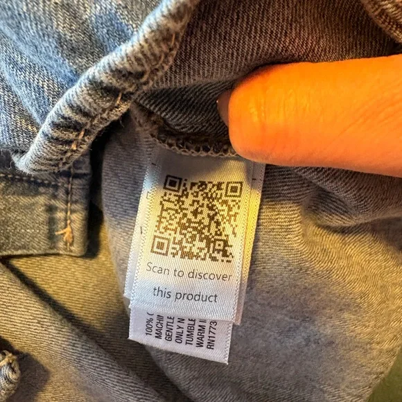 Universal Thread Blue Denim Shirt - Picture 3 of 3